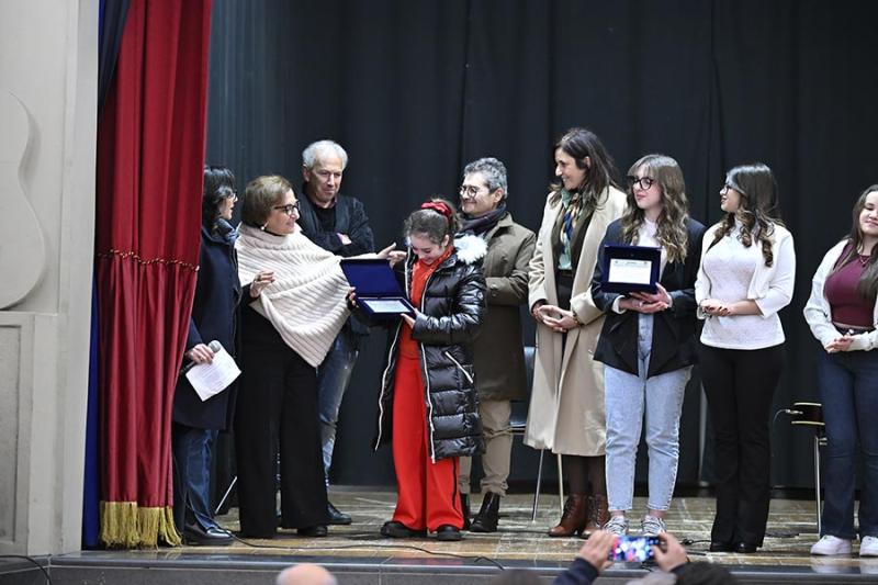 0420250208Lapiazzalascuolaparolacantata 0420250208Lapiazzalascuolaparolacantata